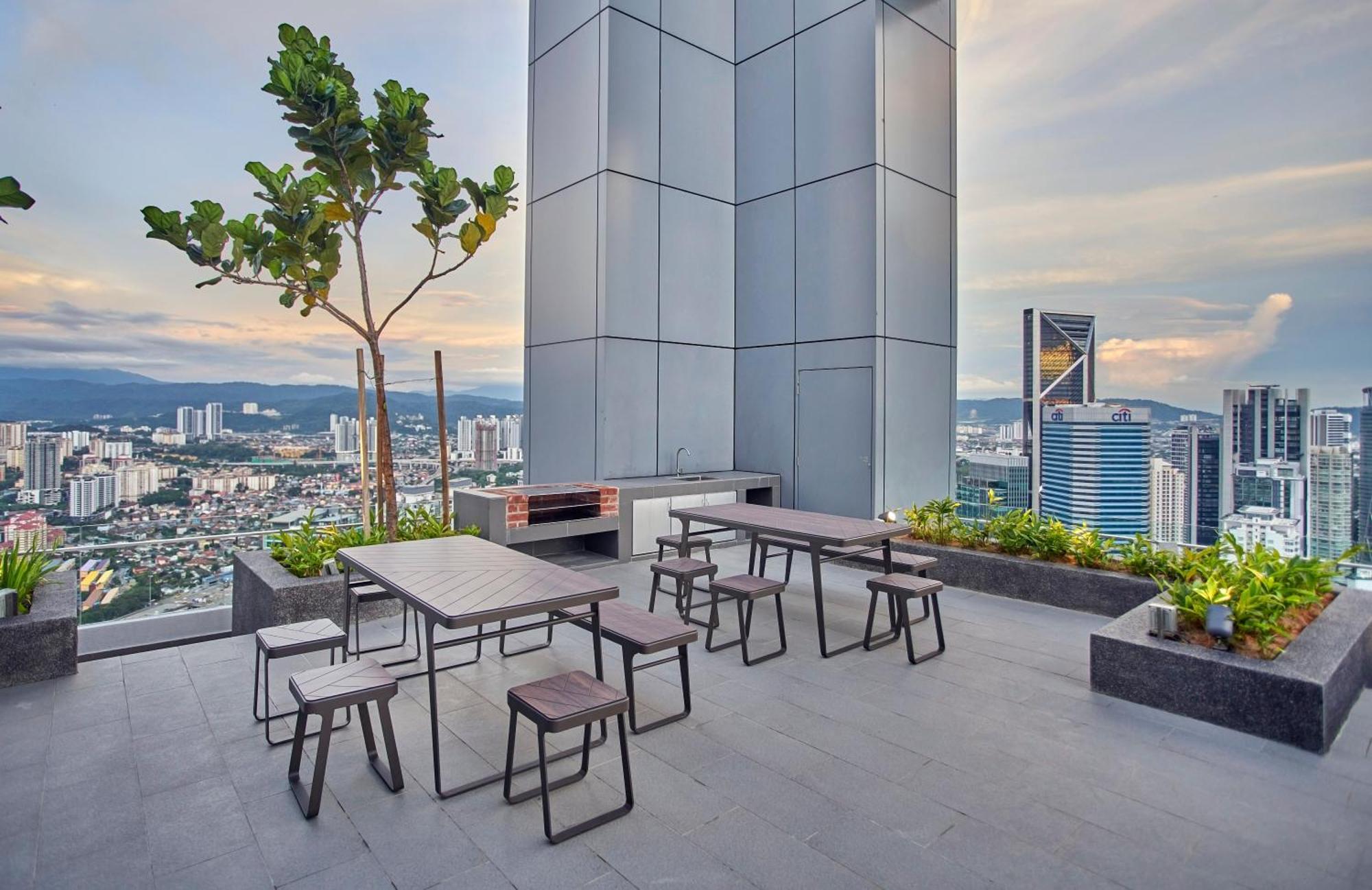 Royce Residence Klcc By Cobnb Kuala Lumpur Luaran gambar