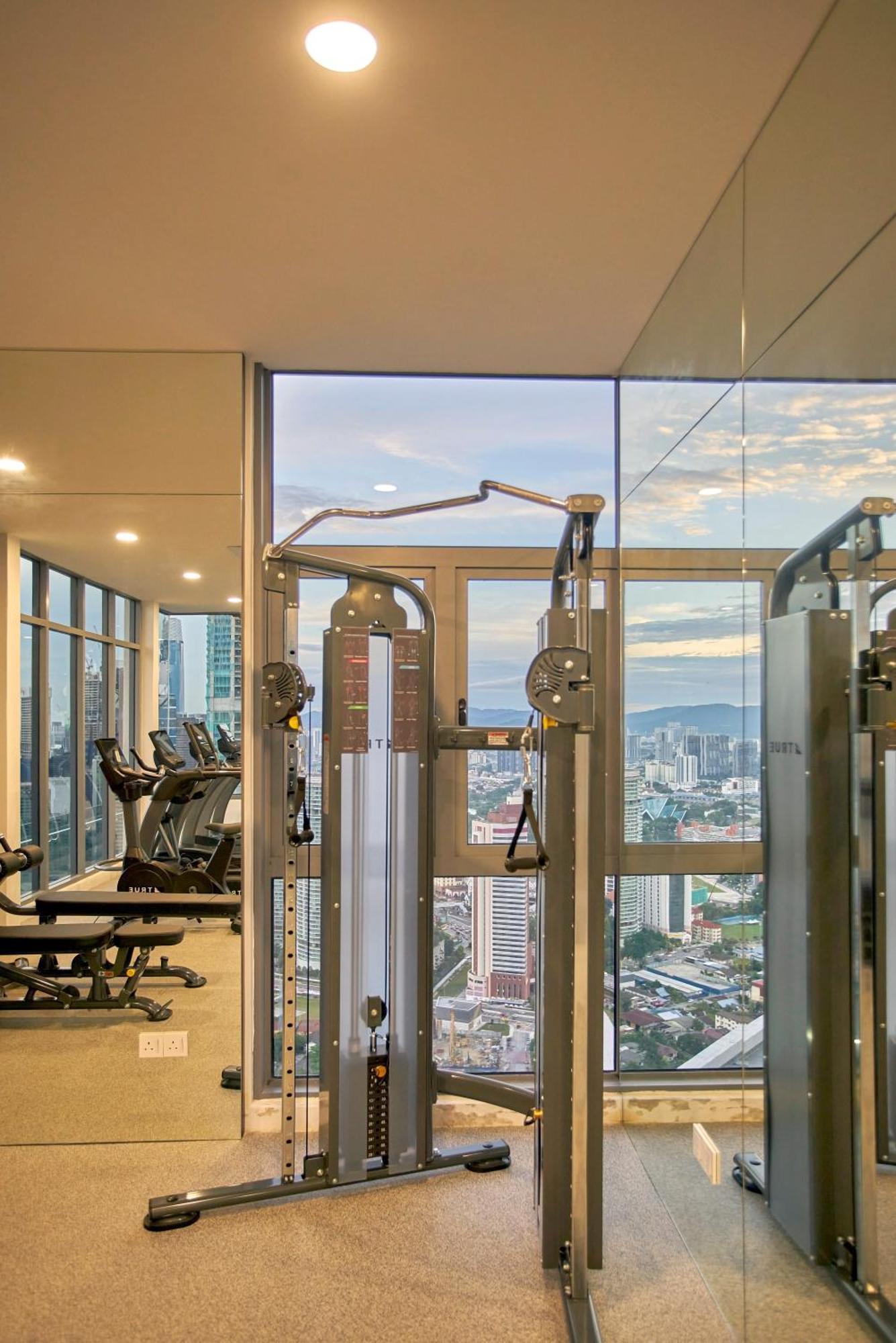 Royce Residence Klcc By Cobnb Kuala Lumpur Luaran gambar